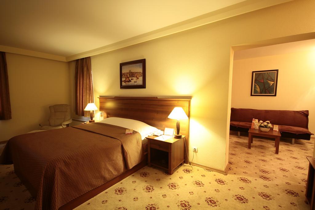 Peri Tower Hotel Nevşehir Quarto foto